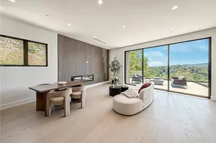 5134 Medina, Woodland Hills, CA 91364 - Photo 9
