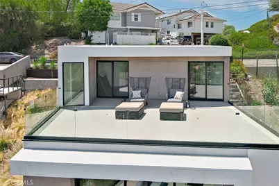 5134 Medina, Woodland Hills, CA 91364 - Photo 57