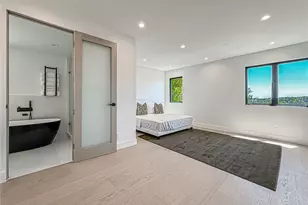 5134 Medina, Woodland Hills, CA 91364 - Photo 25