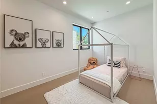 5134 Medina, Woodland Hills, CA 91364 - Photo 37