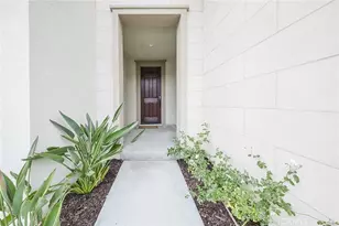 19032 Carranza, Saugus, CA 91350 - Photo 3