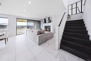 19032 Carranza, Saugus, CA 91350 - Photo 5