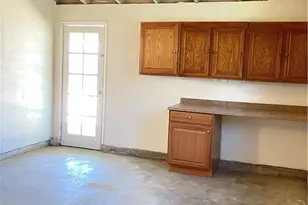 21219 Kenniston, California City, CA 93505 - Photo 45