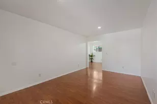 22521 Victory Blvd, West Hills, CA 91307 - Photo 5