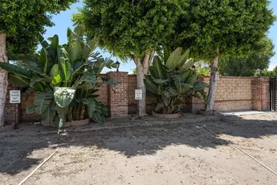 22521 Victory Boulevard #B, West Hills, CA 91307 - Photo 15