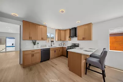 7660 Radford Avenue, North Hollywood, CA 91605 - Photo 9