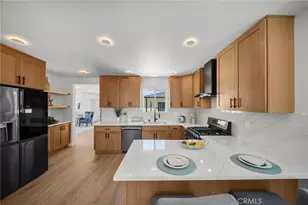 7660 Radford Ave, North Hollywood, CA 91605 - Photo 13