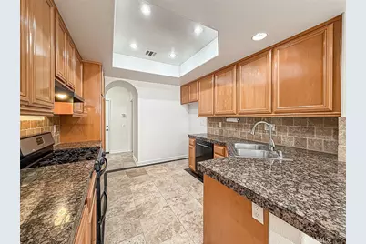 16724 Tim Ln, Lake Balboa, CA 91406 - Photo 9