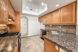 16724 Tim Ln, Lake Balboa, CA 91406 - Photo 9