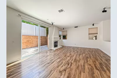 16724 Tim Ln, Lake Balboa, CA 91406 - Photo 5