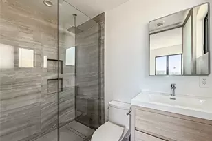5130 Medina, Woodland Hills, CA 91364 - Photo 43