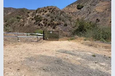 13912 N Mesa Alta, Kagel Canyon, CA 91342 - Photo 3
