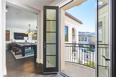 11735 N Manchester Way, Porter Ranch, CA 91326 - Photo 49