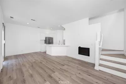 26939 Hillsborough Parkway #20, Valencia, CA 91354 - Photo 5