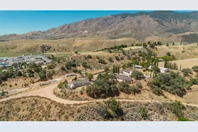 403 Cuddy Canyon Road, Lebec, CA 93243 - Photo 9