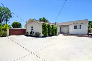 22602 Victory Blvd, Woodland Hills, CA 91367 - Photo 1
