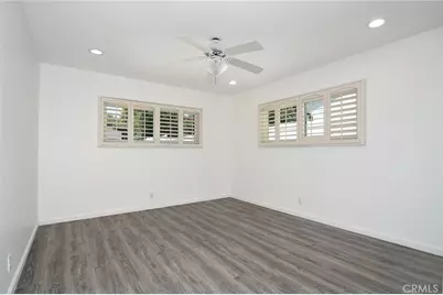 22602 Victory Boulevard, Woodland Hills, CA 91367 - Photo 19