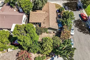 24389 La Glorita, Newhall, CA 91321 - Photo 33