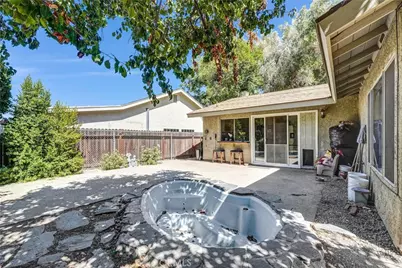 24389 La Glorita, Newhall, CA 91321 - Photo 27