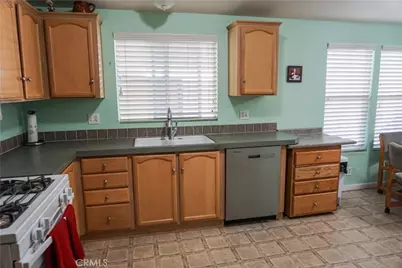 8811 Canoga Avenue #229, Canoga Park, CA 91304 - Photo 19