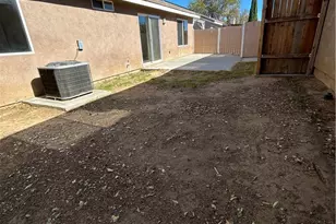 722 E Ave J6, Lancaster, CA 93535 - Photo 5