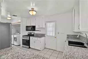 9624 Oso Ave, Chatsworth, CA 91311 - Photo 15