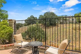 24520 Windsor Dr, Valencia, CA 91355 - Photo 43