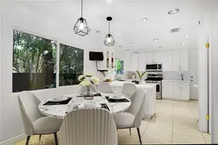 19611 Rosita St, Tarzana, CA 91356 - Photo 11