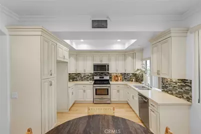 19784 Yosemite Circle, Porter Ranch, CA 91326 - Photo 11