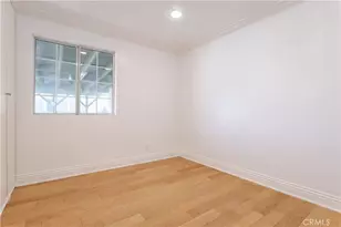 8855 Tyrone Ave, Panorama City, CA 91402 - Photo 17