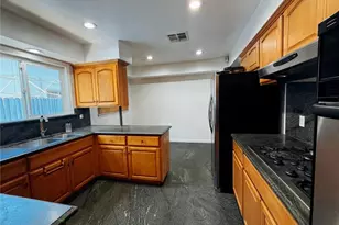 7029 Bellaire, Los Angeles, CA 91605 - Photo 7