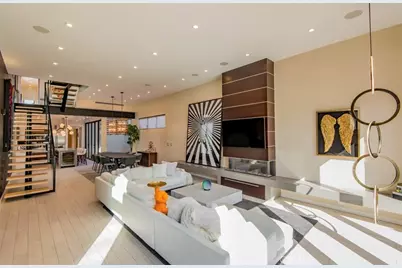 708 Hampton Drive, Venice, CA 90291 - Photo 3
