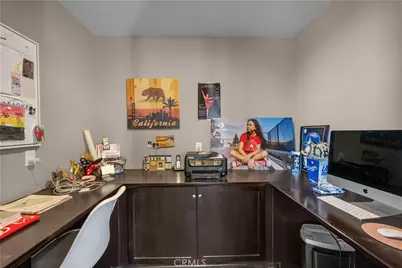 27278 Ardella Place, Saugus, CA 91350 - Photo 13