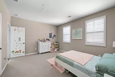 27278 Ardella Place, Saugus, CA 91350 - Photo 31