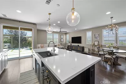 27278 Ardella Place, Saugus, CA 91350 - Photo 9