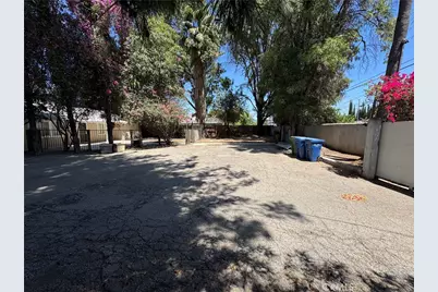 7521 Wilbur, Reseda, CA 91335 - Photo 3