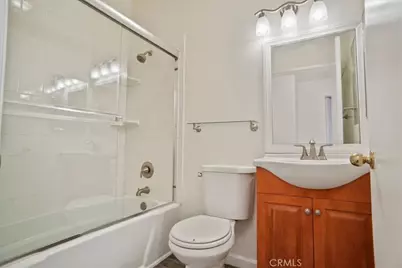 7320 Balboa Boulevard #205, Lake Balboa, CA 91406 - Photo 13