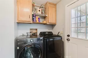 15445 Cobalt St, Sylmar, CA 91342 - Photo 27