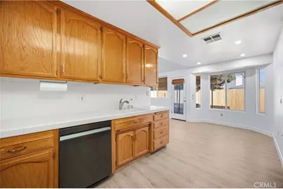5009 Shaman Court, Bakersfield, CA 93312 - Photo 17