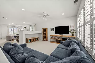 28529 Gibraltar, Castaic, CA 91384 - Photo 11