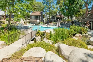 6275 Canoga, Woodland Hills, CA 91367 - Photo 25
