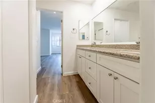 6275 Canoga, Woodland Hills, CA 91367 - Photo 17