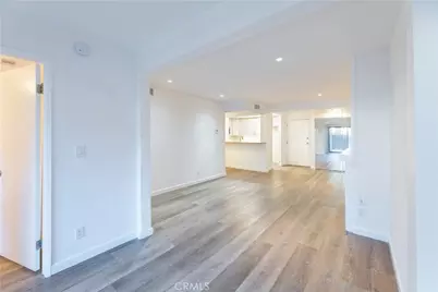 6275 Canoga #61, Woodland Hills, CA 91367 - Photo 9