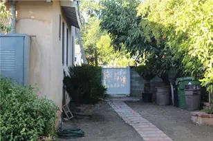 10555 Cayuga, Pacoima, CA 91331 - Photo 5