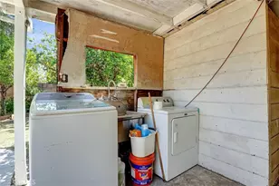 10555 Cayuga, Pacoima, CA 91331 - Photo 27