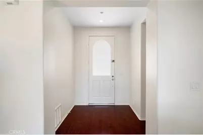5668 Como Circle, Woodland Hills, CA 91367 - Photo 5
