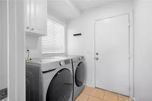 5668 Como, Woodland Hills, CA 91367 - Photo 19