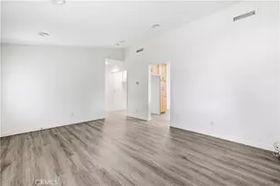 19025 Drycliff, Canyon Country, CA 91351 - Photo 21