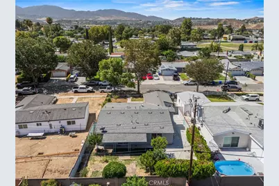 19025 Drycliff, Canyon Country, CA 91351 - Photo 5