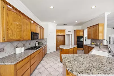 14005 Austin Creek Avenue, Bakersfield, CA 93314 - Photo 13